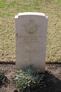 Ismailia War Memorial Cemetery - Brain, H T
